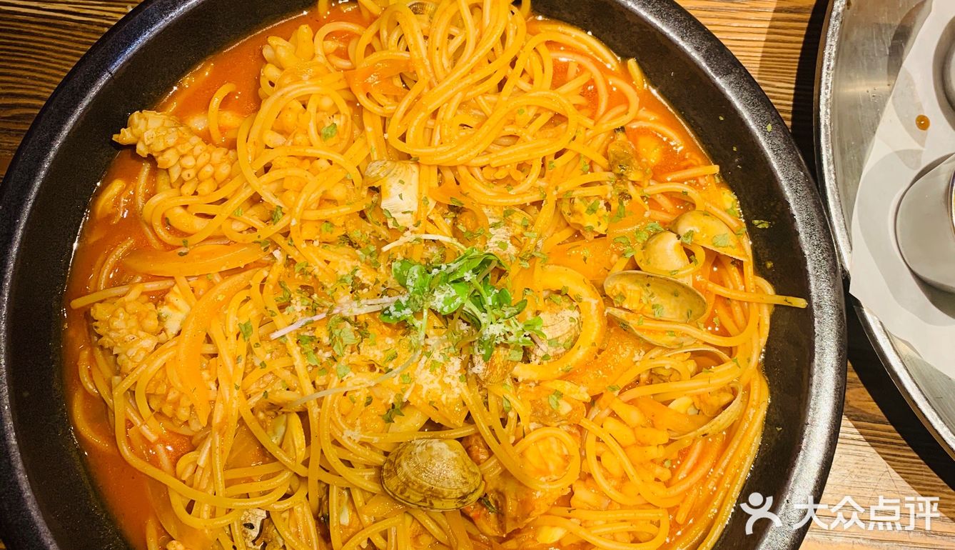 每次来他家都会点一份海鲜面，个人比较喜欢甜辣口味