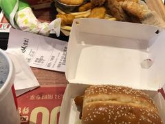 新奥尔良烤鸡腿堡-肯德基(中心书城店)