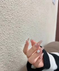 -悦指间美甲美睫