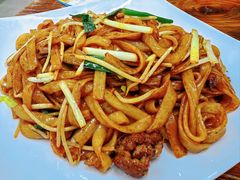 干炒牛河-南记食粥坊·宵夜大排档(莲花总店)