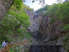 -燕子河大峡谷天坑仙境