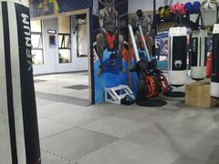 -成杰格斗·拳击·柔术·防身术(建设路店)