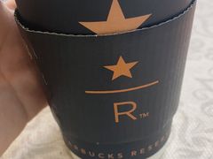 -星巴克臻选(深圳龙华红山天虹店)