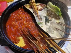 鸳鸯锅-正宗钢管厂五区·小郡肝火锅·串串香(商品街总店)