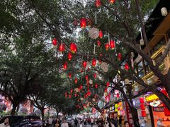 -八一路好吃街(雨田商务大厦店)