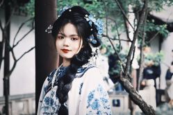 -一揽芳华汉服旗袍体验馆(拙政园店)