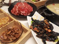 -汤宴·参须肚包鸡(南京路店)
