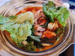-满格嗦新疆椒麻鸡火锅.炒米粉(川大江安校区店)