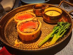 惠灵顿牛排-弦月窗LUNETTE BY AMANDA(复兴路店)