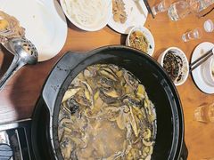-菌海森林·非遗野生菌火锅(西山区滇池路摩根道店)