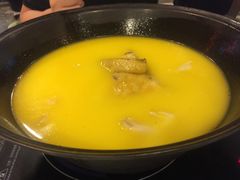 -鲜入围煮花胶鸡海鲜火锅