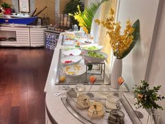 -深圳富苑皇冠假日套房酒店