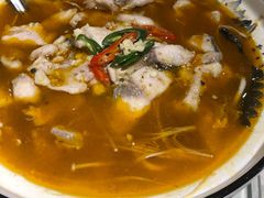 -吴记集庆门酸菜鱼店(集庆路店)