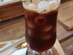 草莓气泡美式-邮葭
