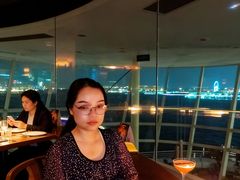 -SU lounge the lake view湖景酒廊