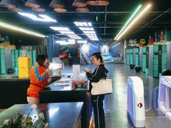 -极限PLAY运动娱乐新世界·团建派对潮玩休闲馆·室内蹦极高空游乐园