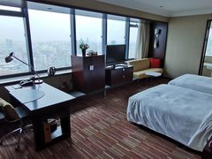 -上海龙之梦万丽酒店