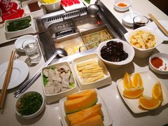 -海底捞火锅鲜切牛肉主题店(长寿路店)