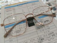 -J-Optical佳视明眼镜·蔡司视觉(青岛金茂览秀城店)