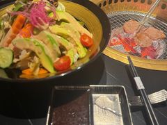 -山川小町·极番烧肉(新地假日广场店)