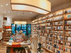 -猫的天空之城概念书店(大学路店)