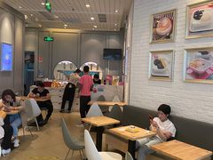 大堂-满记甜品(荟聚购物中心店)