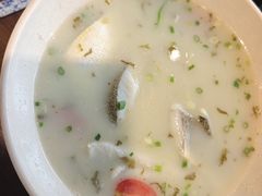 -玖鲜小笼(中山广场店)