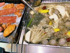 -牛里牛气· 榴莲海鲜鲜牛肉自助火锅·烤肉(华南城店)