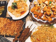 -郑享吃烧烤烩面(红专路店)