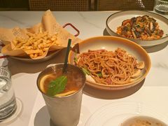 -静香HOUSE·全时段融合餐厅(七星欢乐颂店)