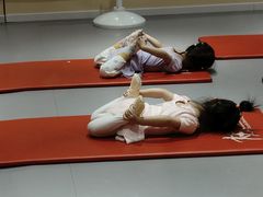 -炫艺舞蹈培训中心(枫尚奥特莱斯店)