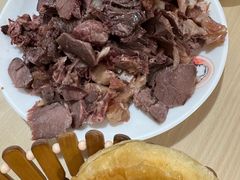 -闫家驴肉老店(华电一校店)