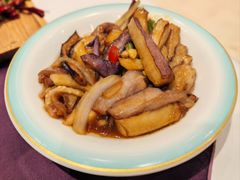 土豆豆角烧南茄子-凯鸽酒楼(振兴街店)