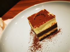 -必胜客(环球店)