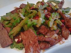苦瓜炒牛肉-石羊农庄