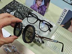 -罗伯特眼镜·蔡司官方授权(罗湖国贸店)