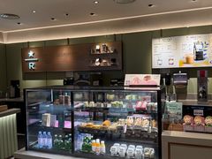 大堂-星巴克臻选(上海中环广场2F店)
