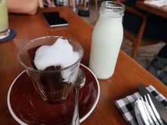 -ROAST coffee & eatery