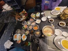 -半岛翡丽海鲜自助餐厅(观风亭店)