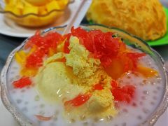 雪糕杨枝甘露-芬芳甜品(同福路店)