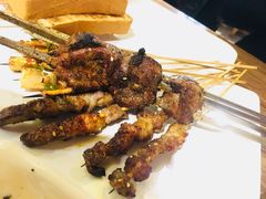 -平娃三宝烧烤·面食(南小街店)