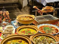 -李双猪·小龙虾·烧烤·羊肉煲(乐山店)