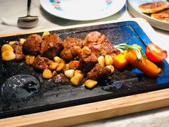 田园澳洲骰子牛肉-蜜桃花开·中西融合菜E&W(南长街店)