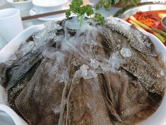 -茅草房·河畔园林火锅