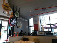 -必胜客(武汉欢乐谷店)