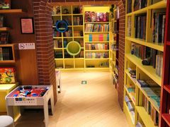-新华书店(永安路店)