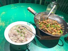 -费大厨辣椒炒肉(太平老街店)