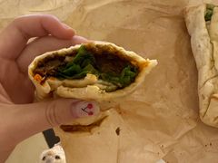 -胡万串饼(轻工大木桥小区店)