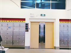 -冰纷万象滑冰场(二七万象城店)