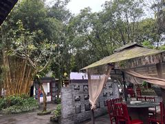-土砂锅生态山庄·非遗砂锅雅鱼